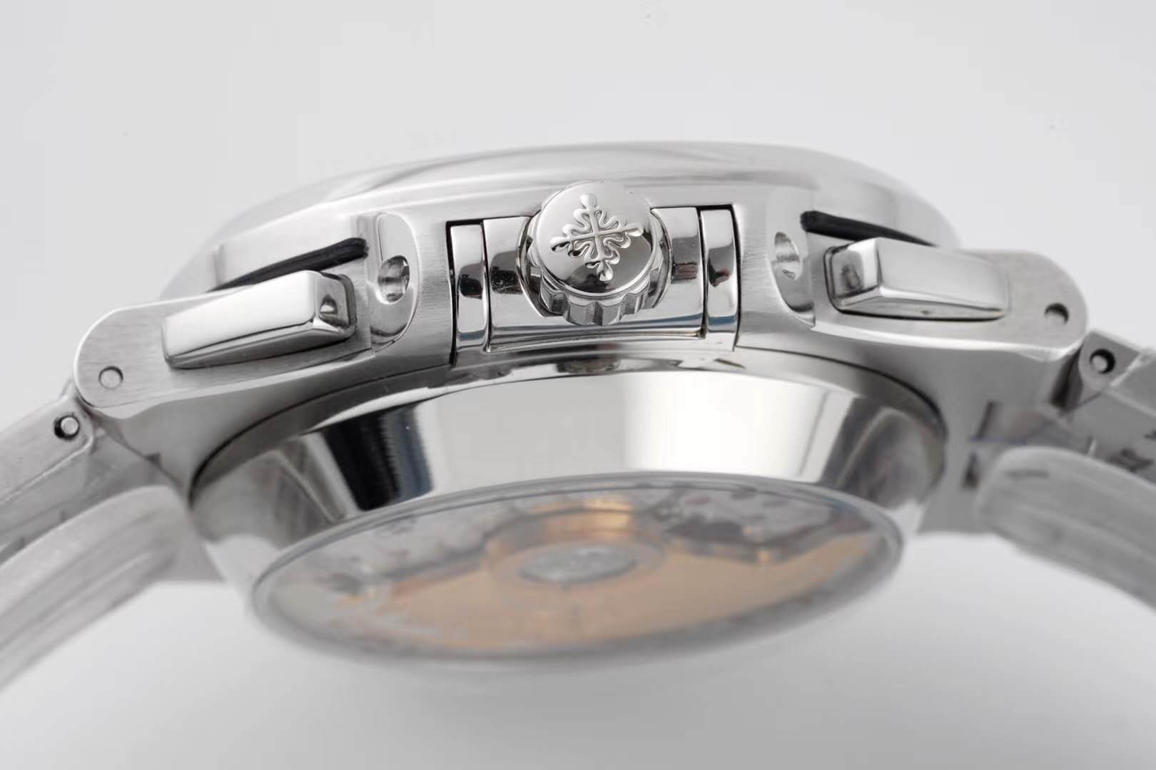 Nautilus 5980/1A-019 White Dial in Steel