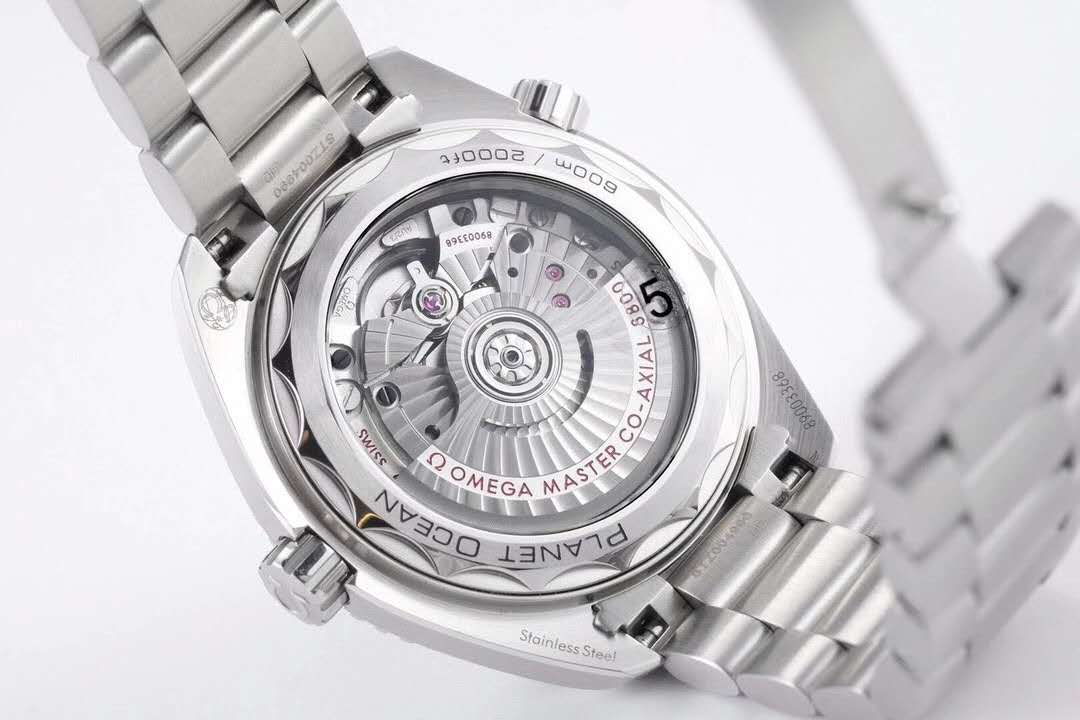 Planet Ocean 600M 0me*ga Co-Axial Master Chronometer 43.5mm Black Dial Ref 215.30.44.21.01.001