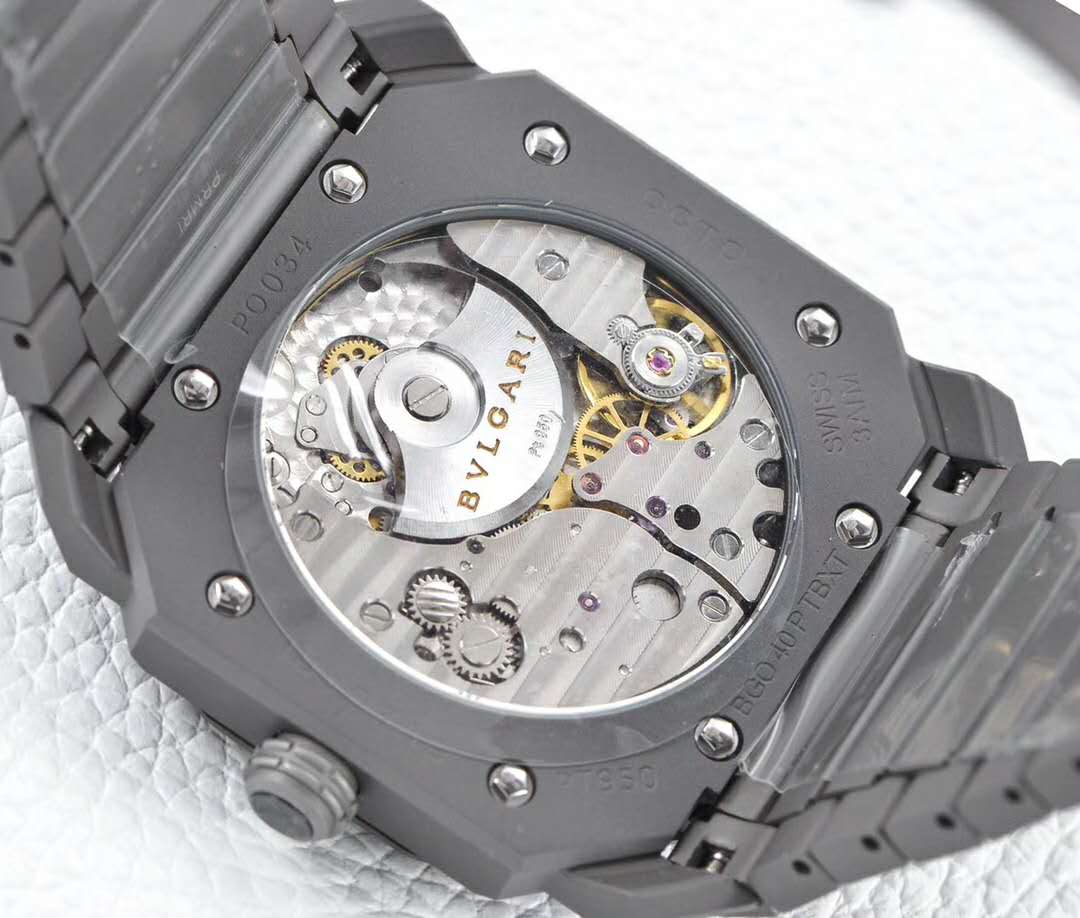 Octo Finissimo Grey Dial