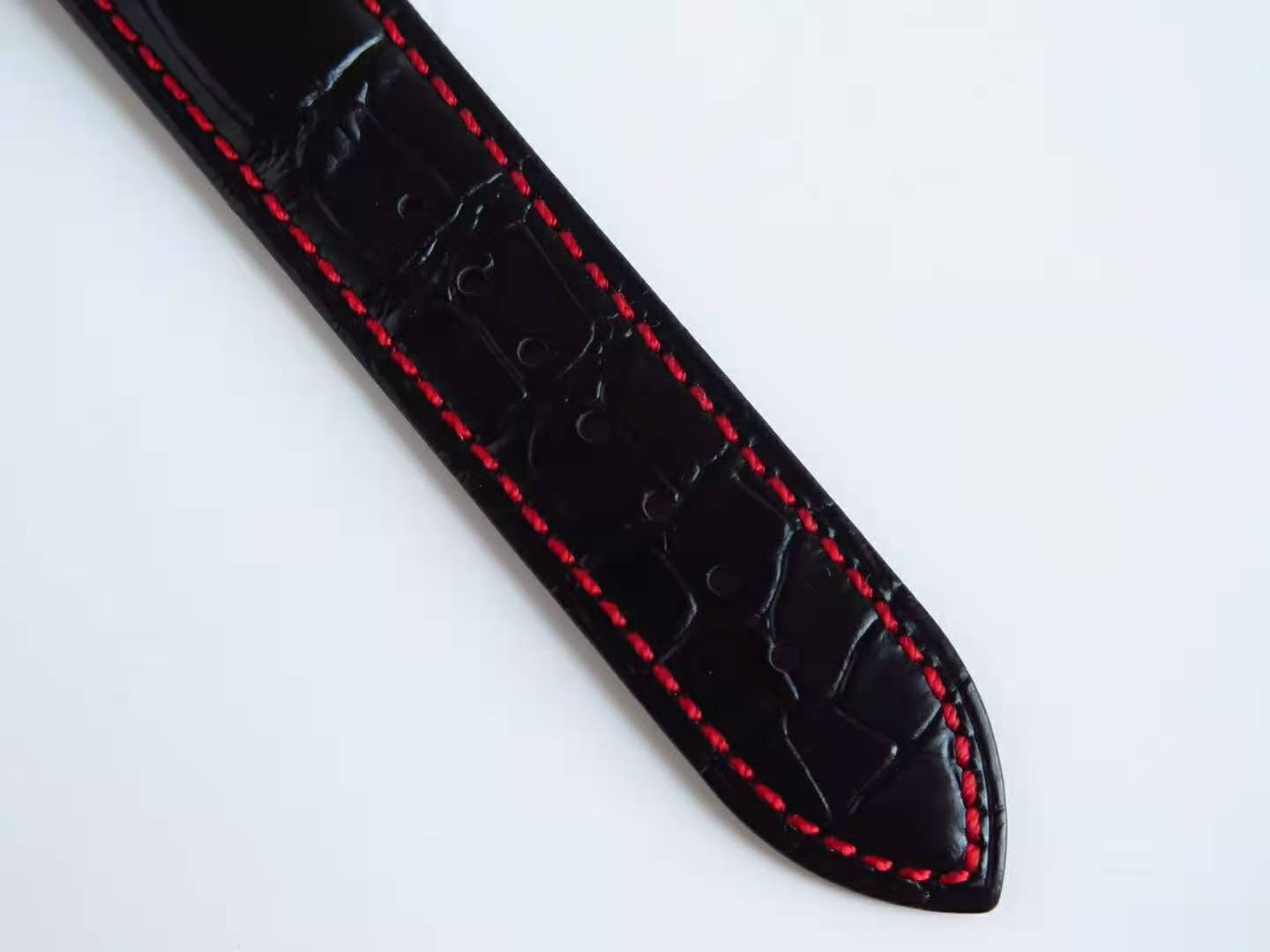 Wristmons Crown with Tie