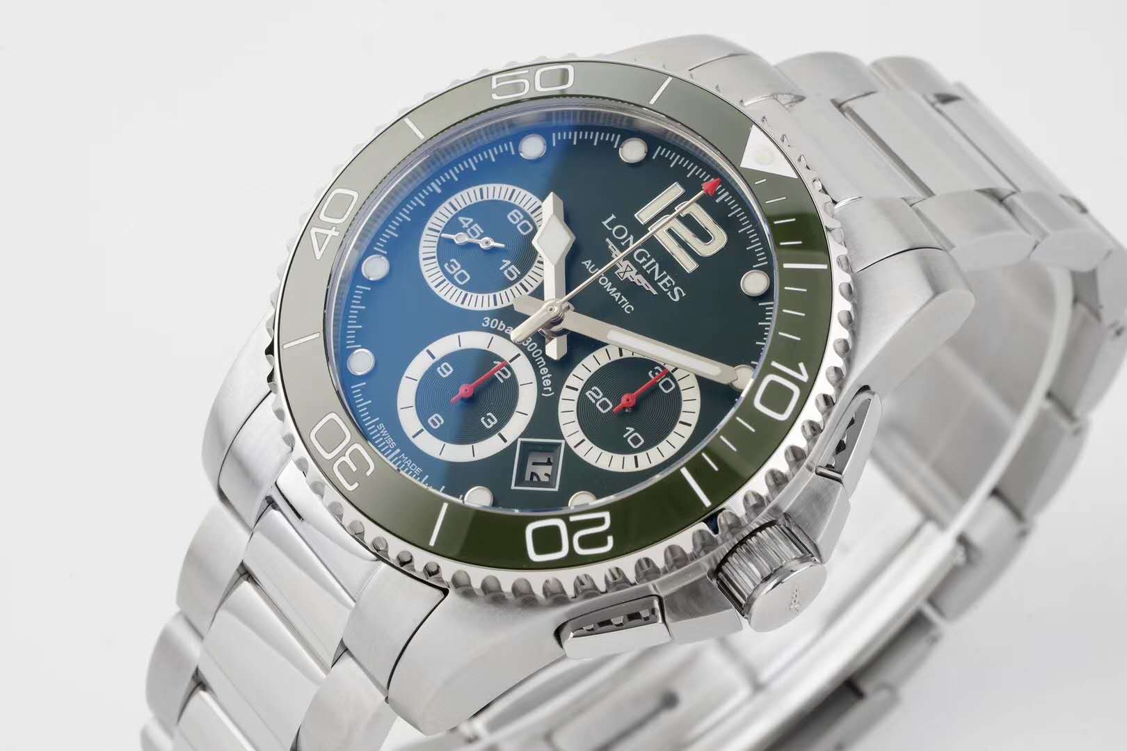 Hydroconquest Green Dial on Bracelet