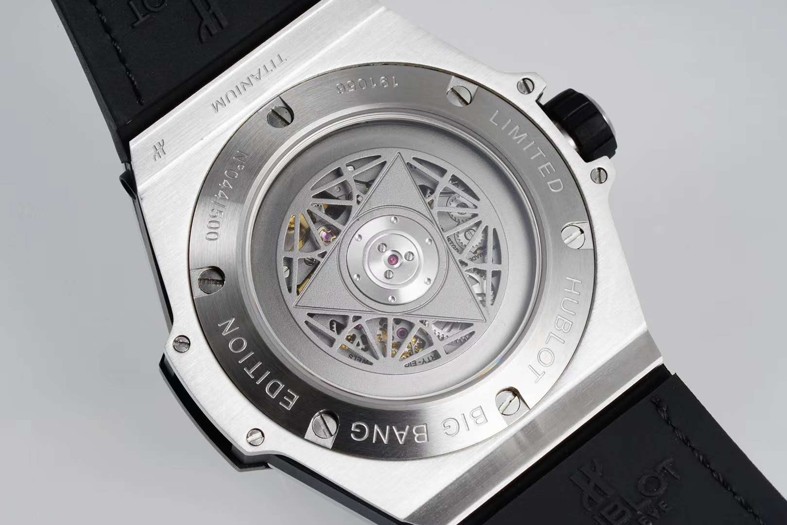 Big Bang Unico Sang Bleu in Steel on Brown Leather Strap