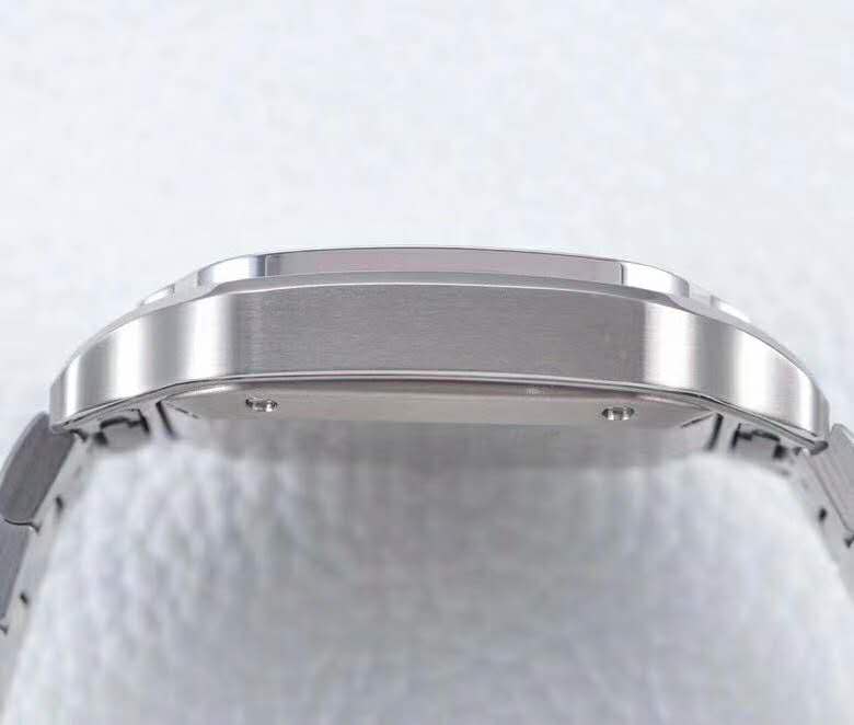 Santos de Ca*t1er White Dial with D1am0nd Bezel in Steel