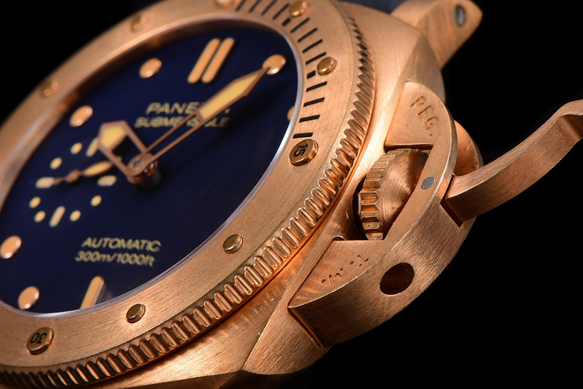 PAM1074 Submersible Bronzo Blu Abisso 42mm