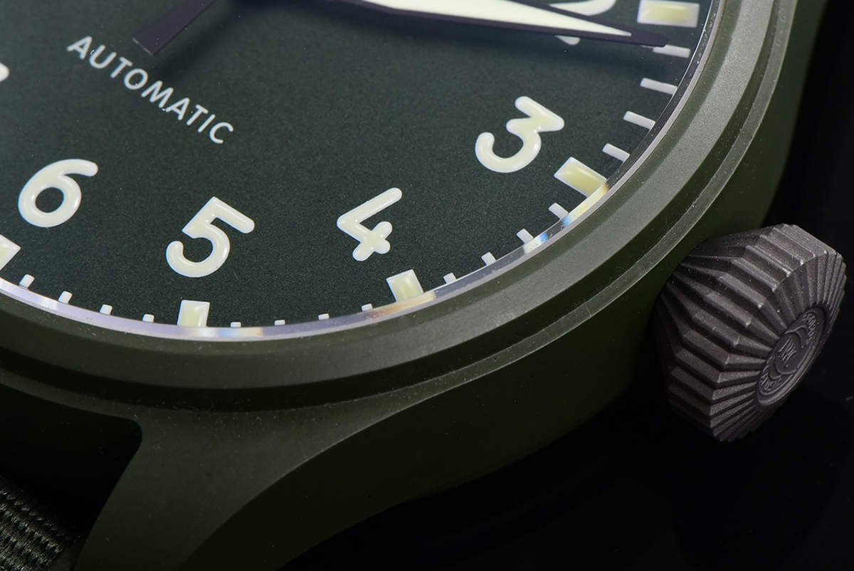 Big Pilot’s Watch 43 IW329802 Top Gun Edition Woodland on Camo Strap